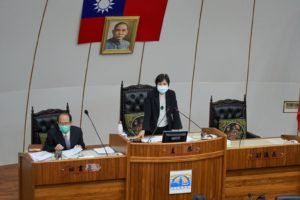 議會定期會延期